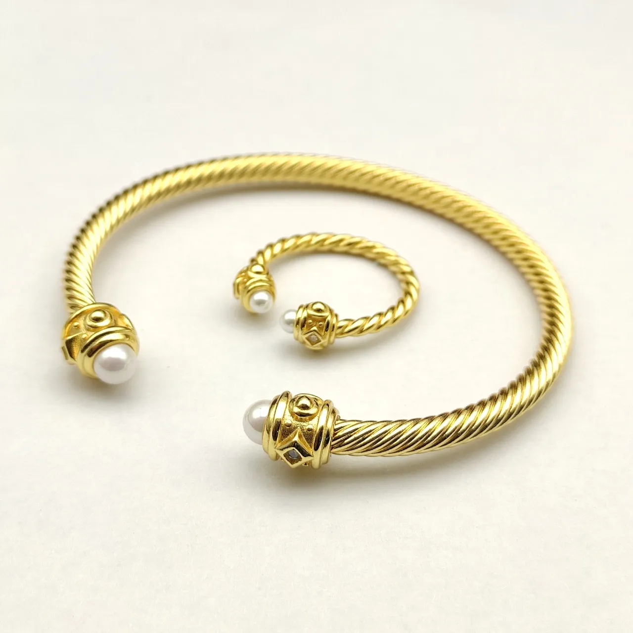 Tiffany & Co. Anillo de perla y diamante estilo cuerda 4