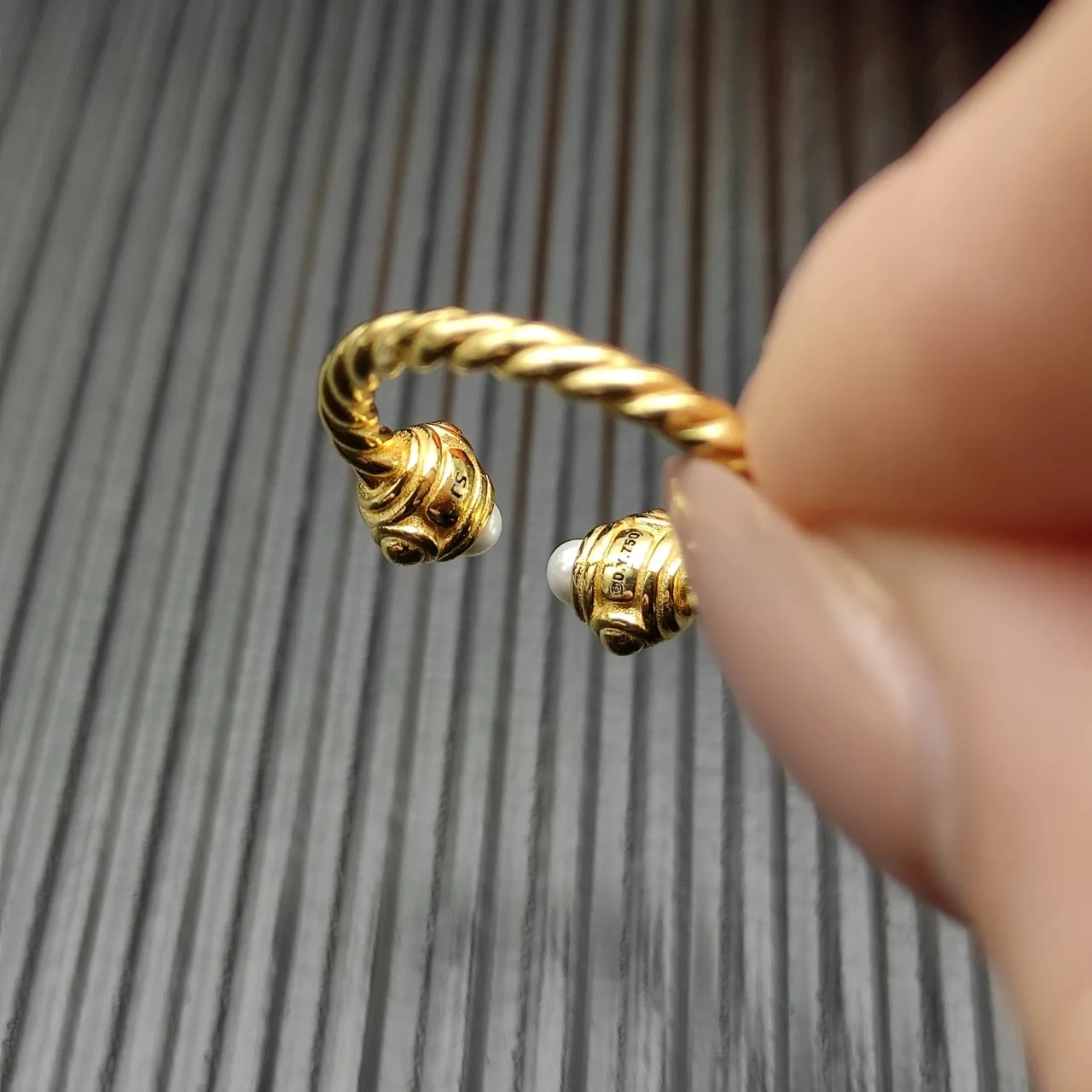 Tiffany & Co. Anillo de perla y diamante estilo cuerda 6