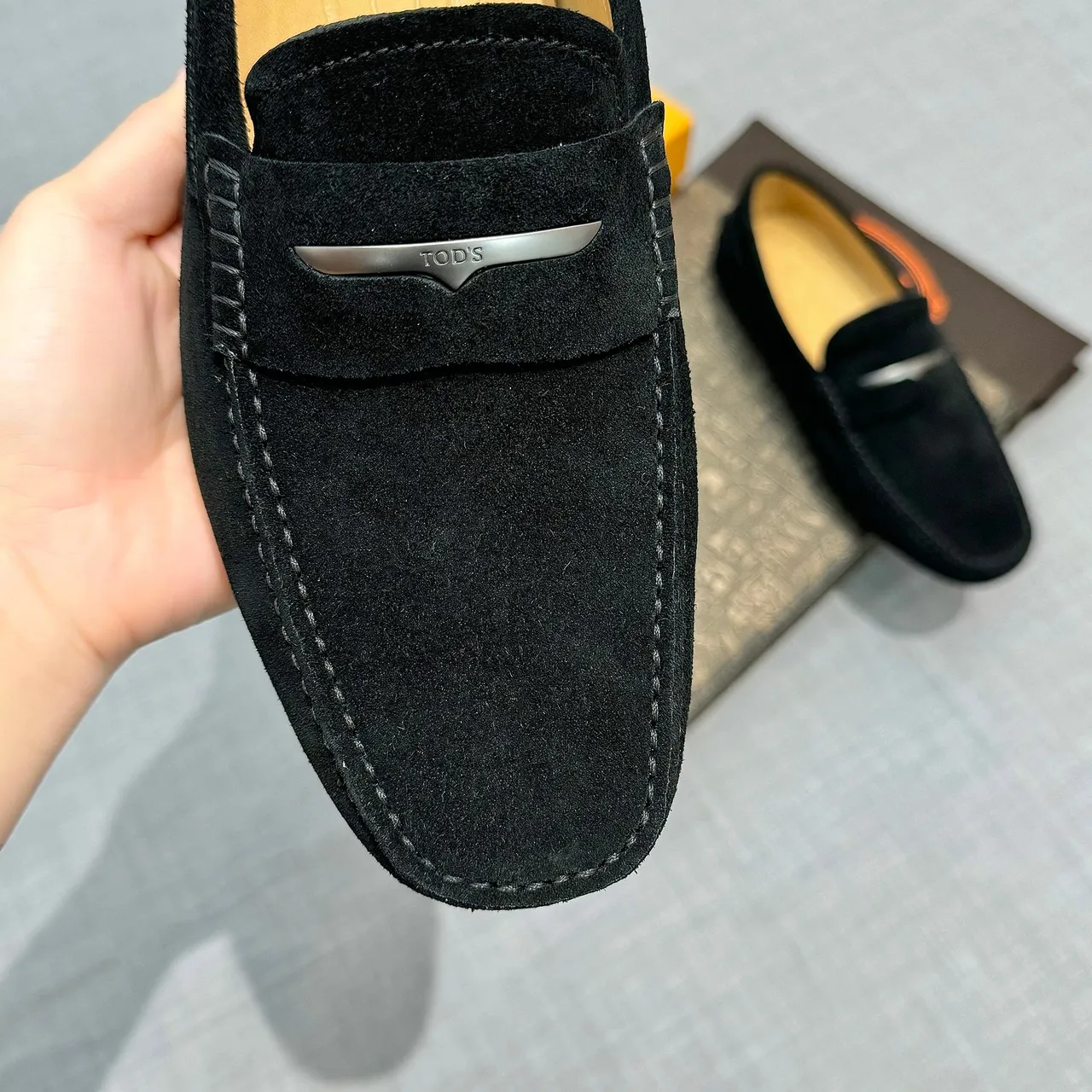 Tod's Driving Loafer Black Beige Suede Upper Horsebit Metal Accent Loafer 4