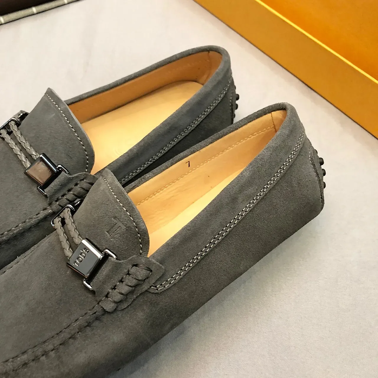 Tod's Gommino Mocassins Daim Gris Bride Tressée 6