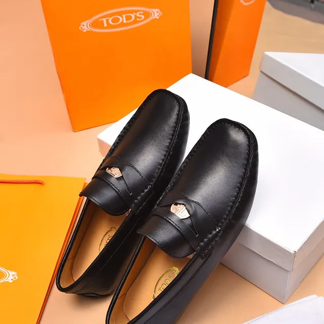 Tod's Horsebit Loafer Black Gold Leather Buckle Loafer 8