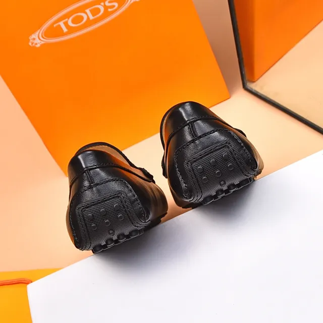 Tod's Horsebit Loafer Black Gold Leather Buckle Loafer 9
