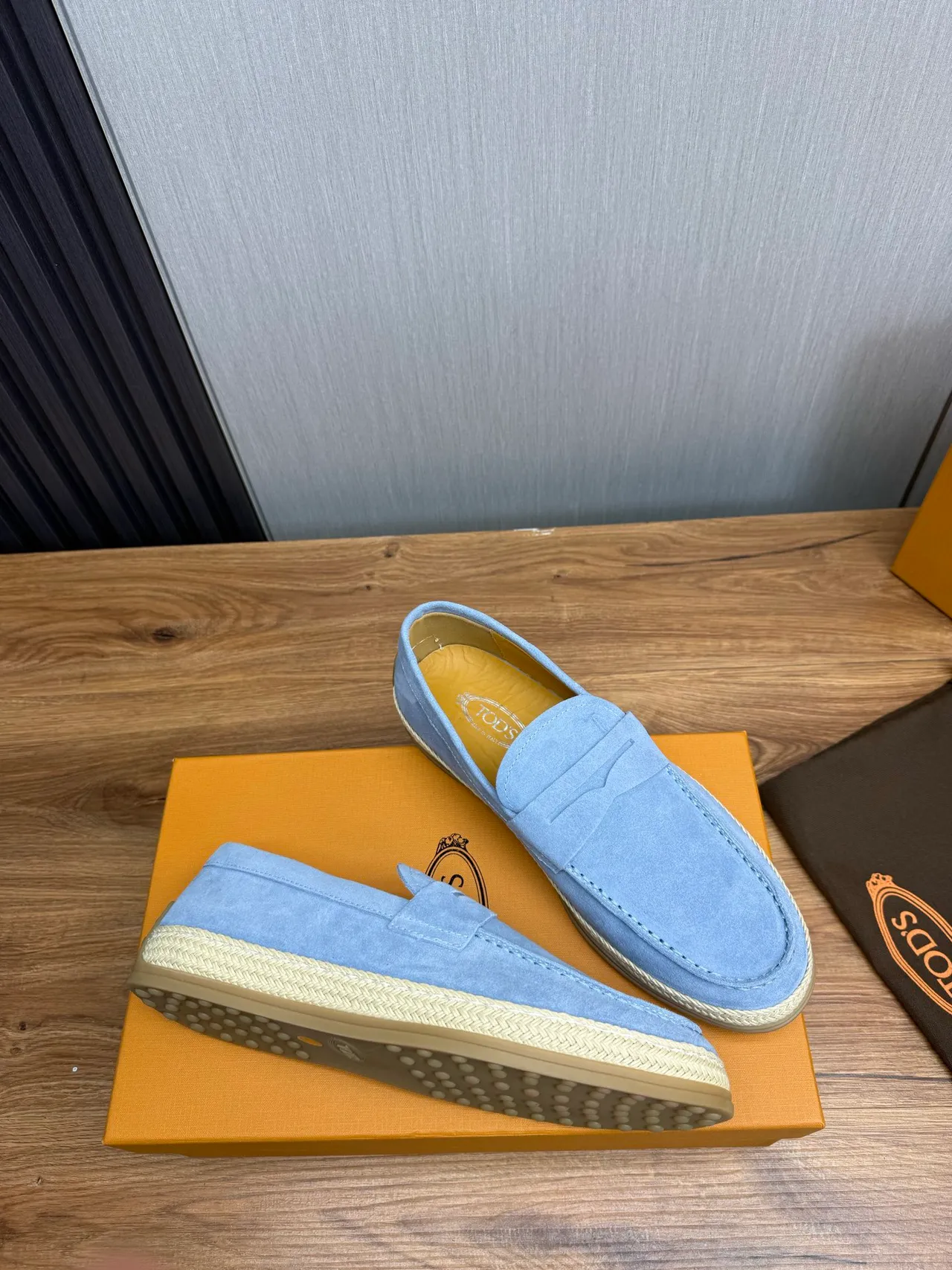 Tod's Mocassim de Camurça Superior Azul Bege Alçadeira Penny 6