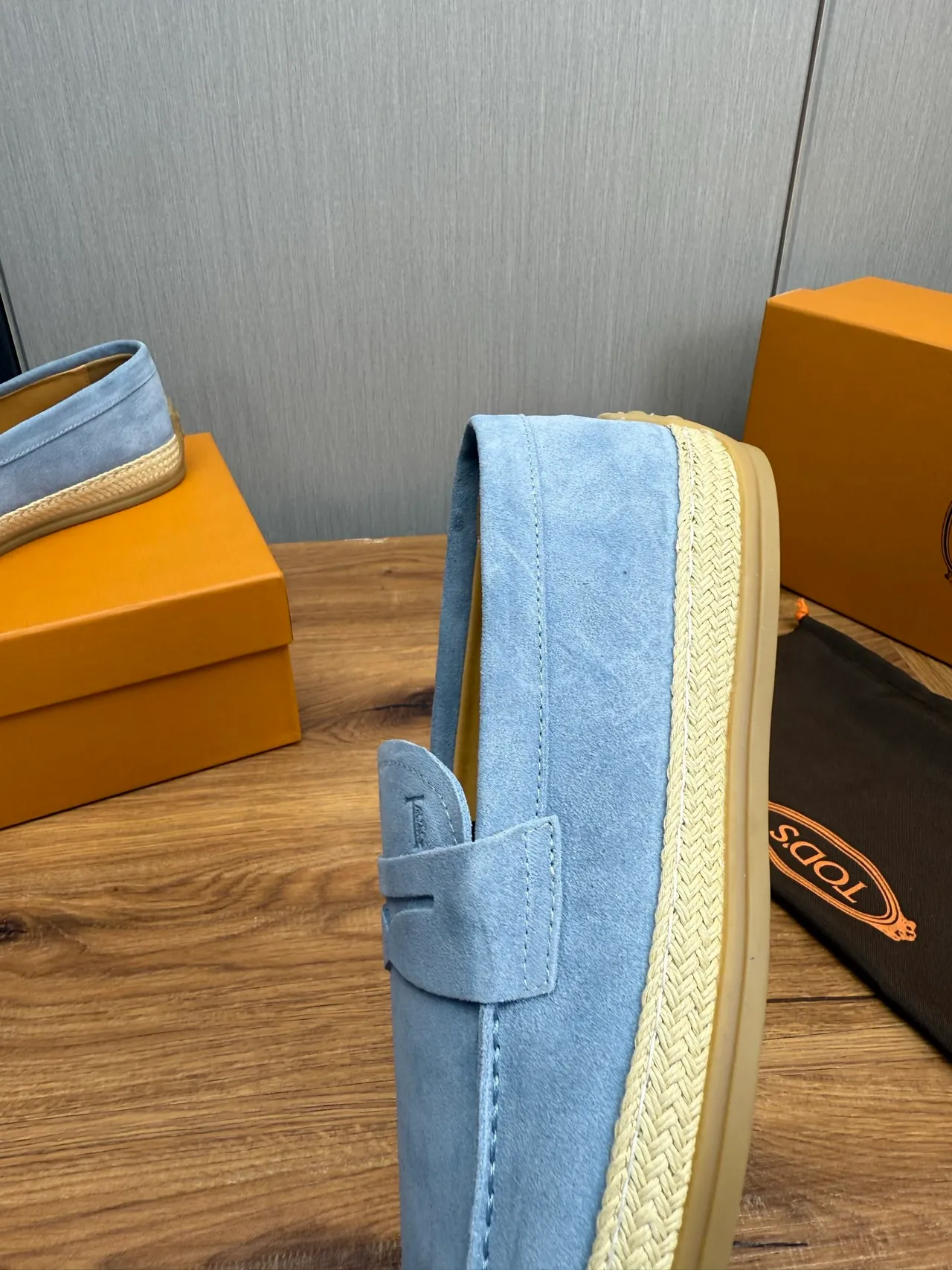 Tod's Mocassim de Camurça Superior Azul Bege Alçadeira Penny 9