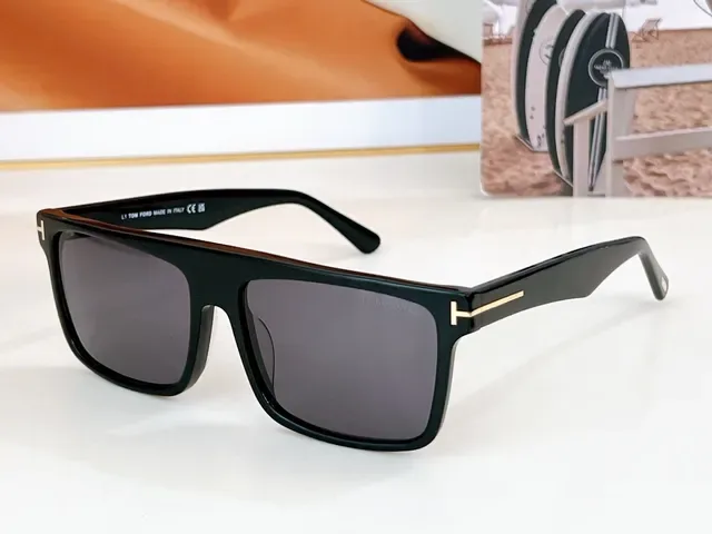 Gafas de sol Tom Ford negro marrón oversized rectangular marco de acetato 8