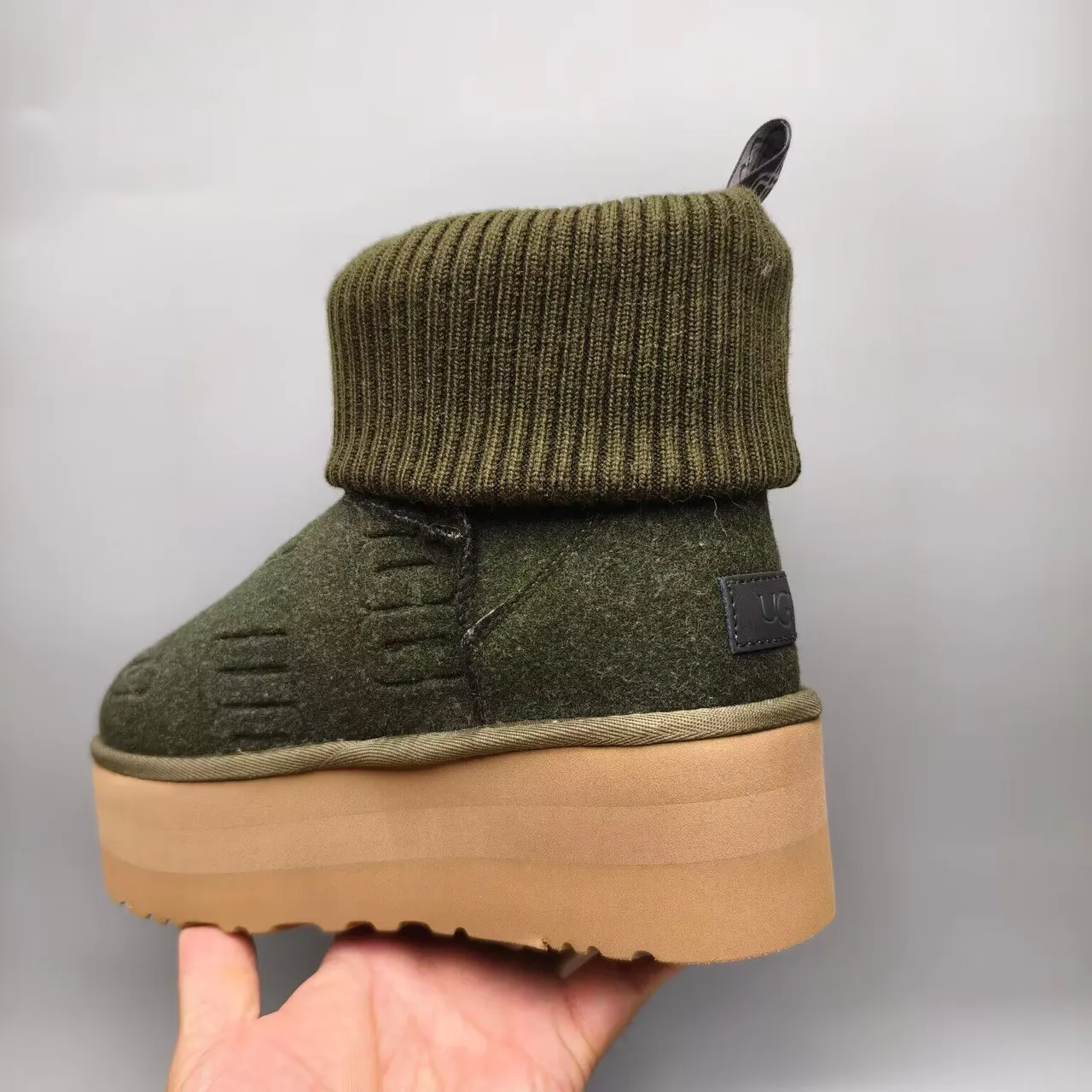 UGG Verde Ejército Beige Suela Plataforma Puño de Punto Acanalado Botas de Nieve 2
