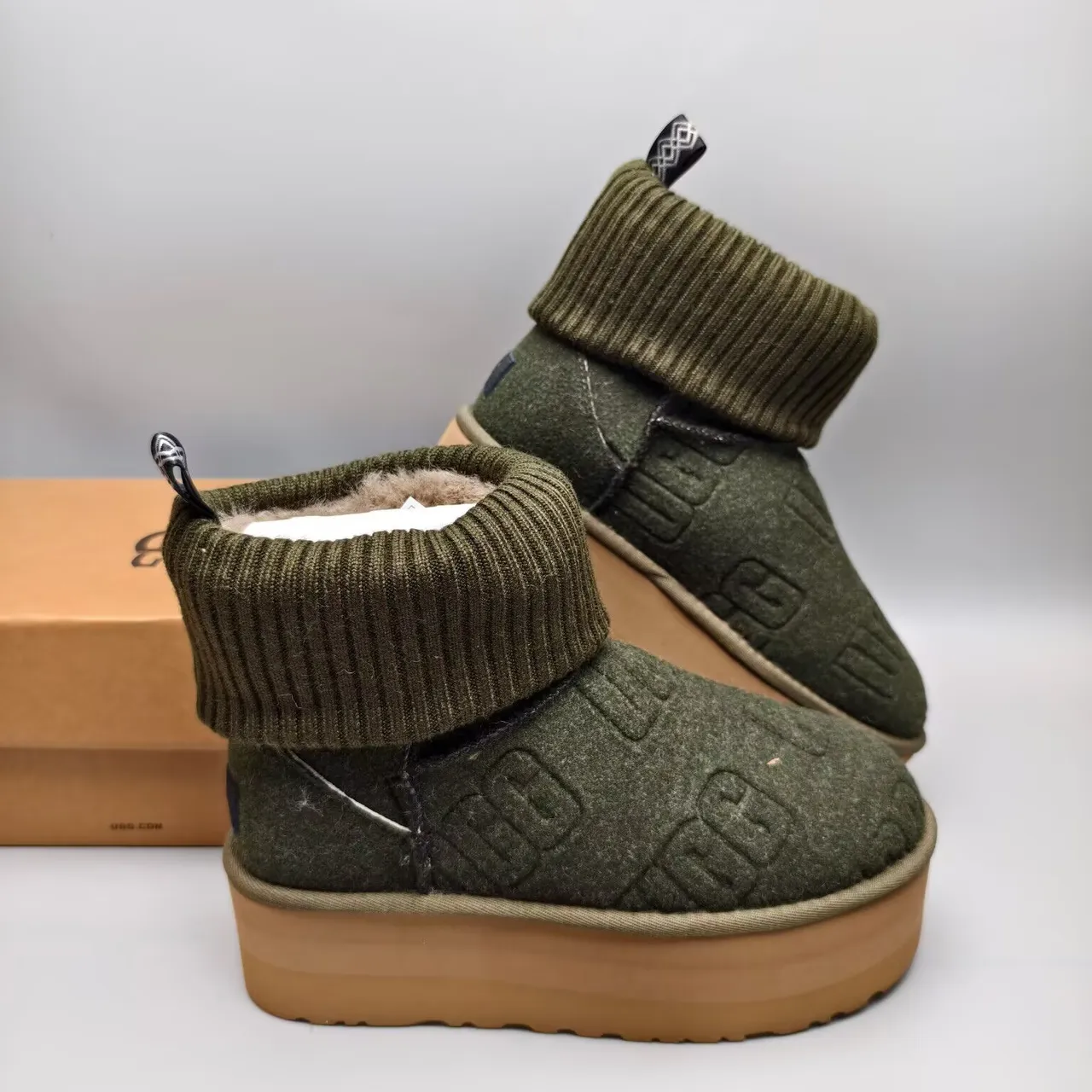 UGG Verde Ejército Beige Suela Plataforma Puño de Punto Acanalado Botas de Nieve 7
