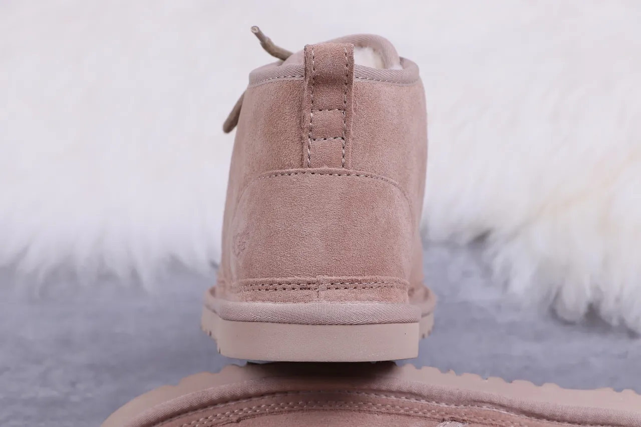 UGG 米色白色麂皮鞋面羊毛皮里雪靴 5