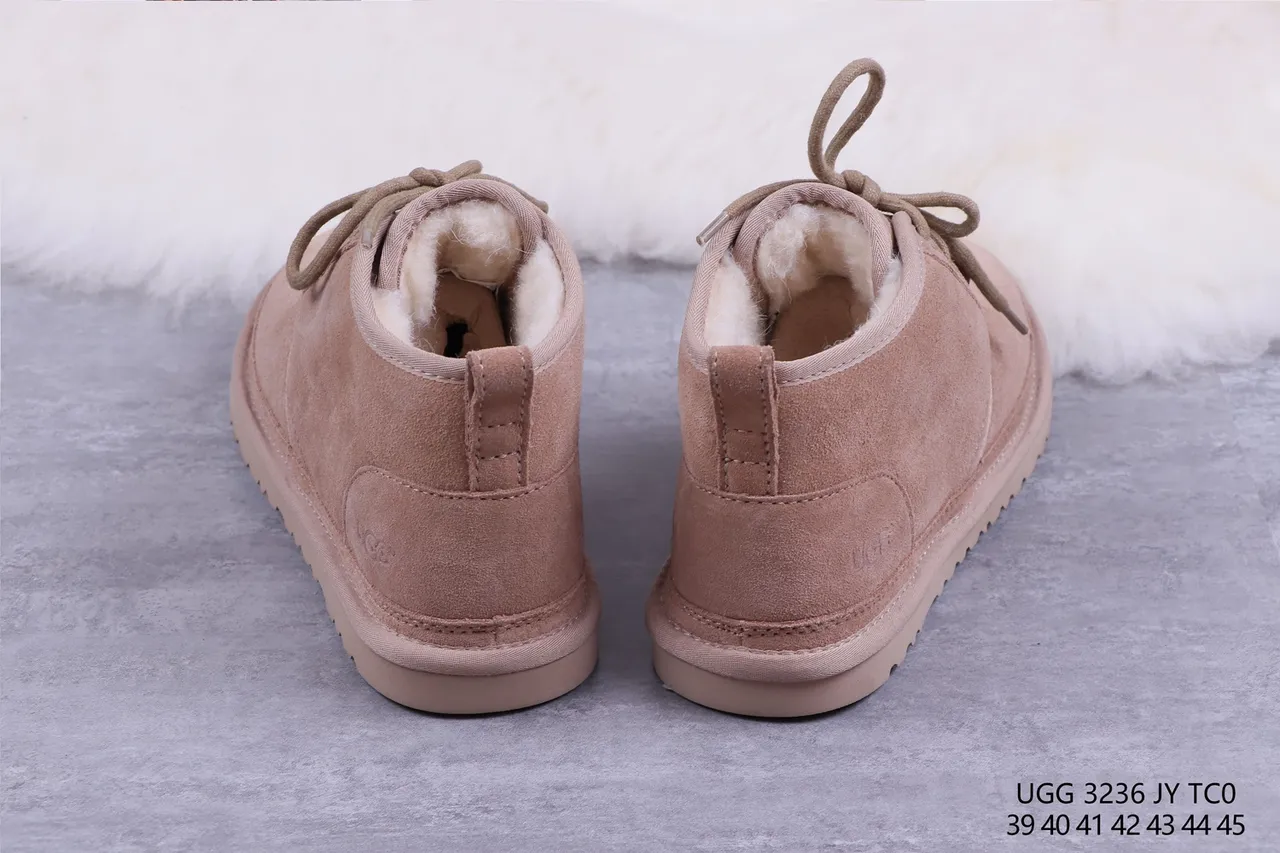 UGG 米色白色麂皮鞋面羊毛皮里雪靴 8