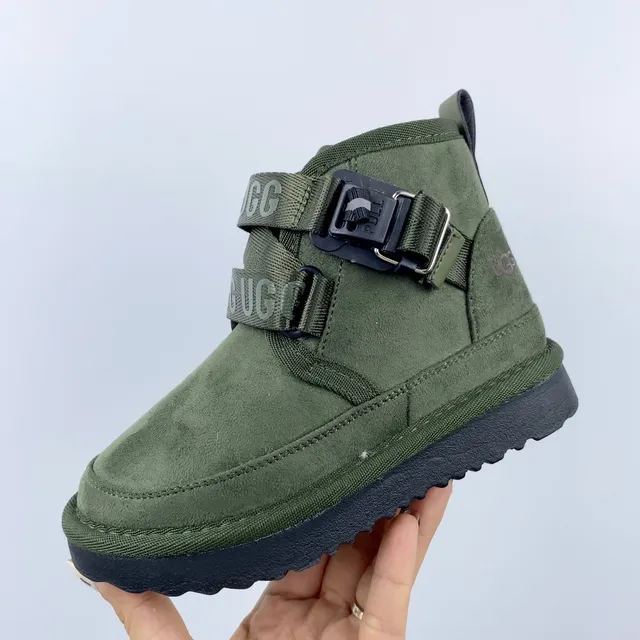 UGG भूरी मखमली ऊपरी डुअल बकिल स्ट्रैप स्नो बूट्स 20