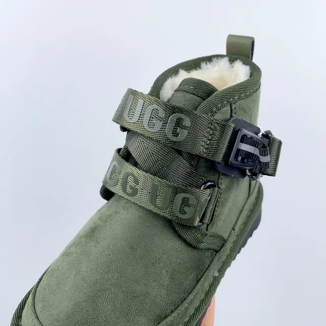 UGG भूरी मखमली ऊपरी डुअल बकिल स्ट्रैप स्नो बूट्स 22