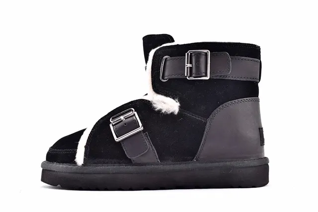 UGG Classic 黑白 扣带 羊毛内里 雪靴 8