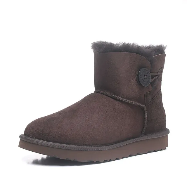 UGG Classic Mini 巧克力棕麂皮雪靴 4