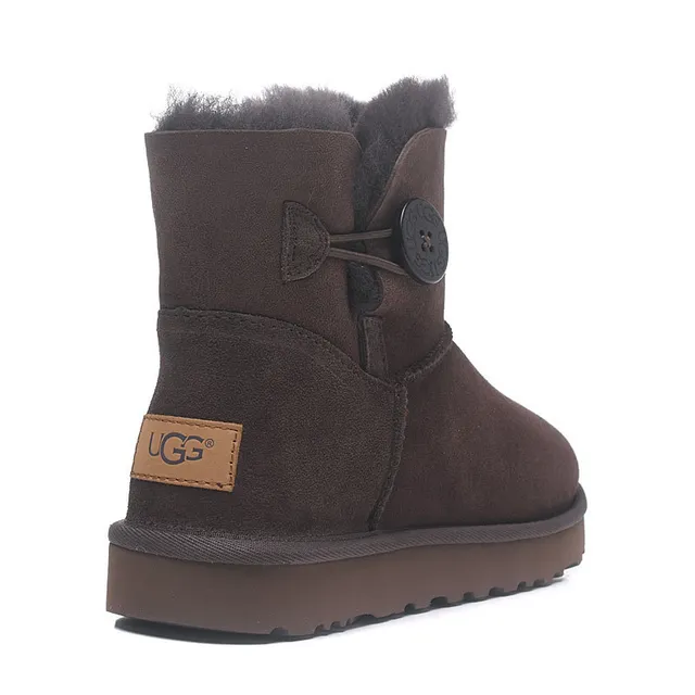 UGG Classic Mini 巧克力棕麂皮雪靴 5