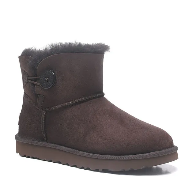UGG Classic Mini 巧克力棕麂皮雪靴 6