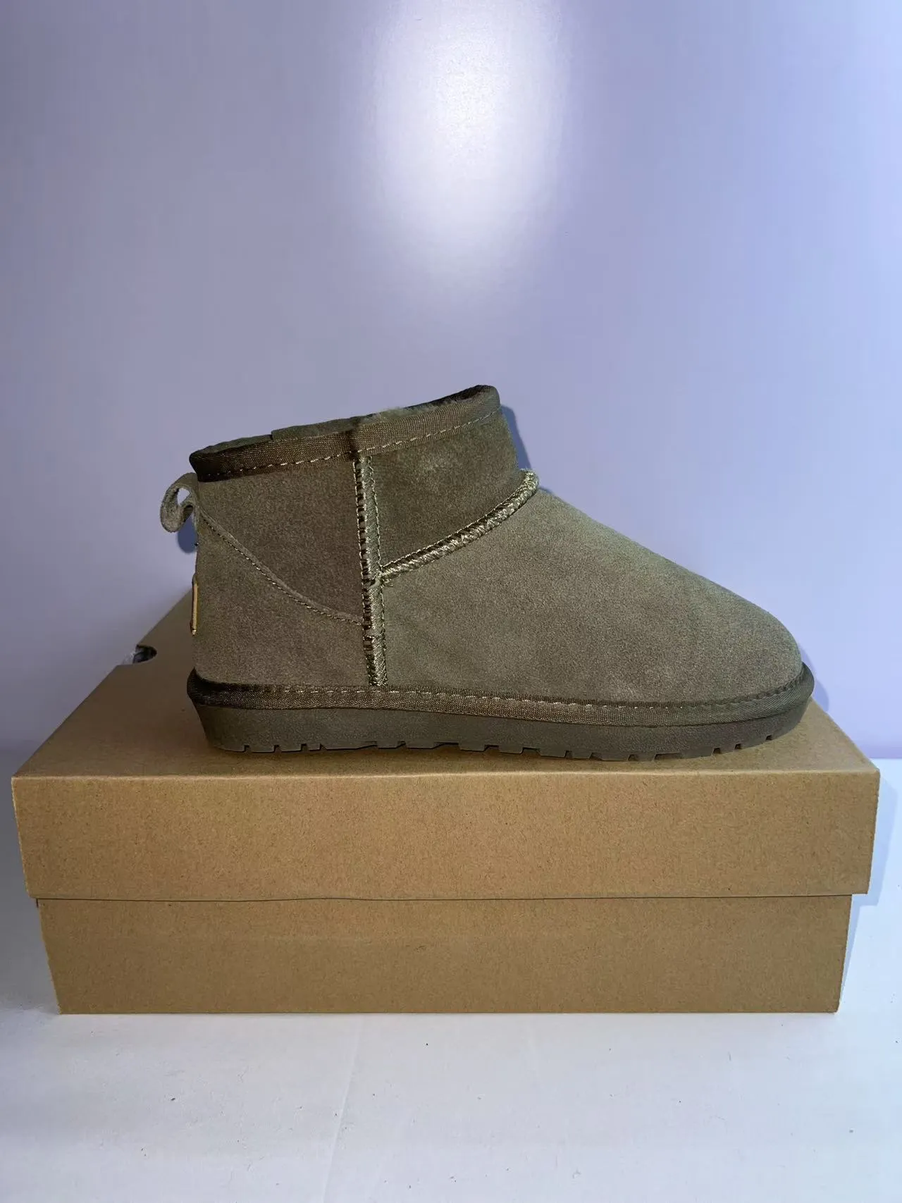 UGG Classic Mini 橄榄绿雪靴 5