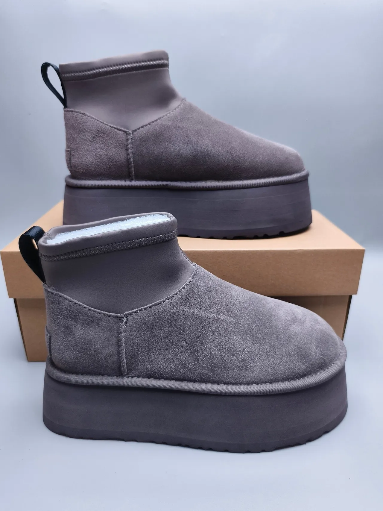 UGG رمادي أبيض منصة كعب جلد ناعم علوي أحذية ثلج 5