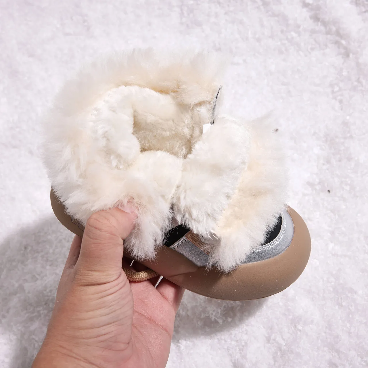 UGG 粉米色 厚底 羊毛领 雪靴 6