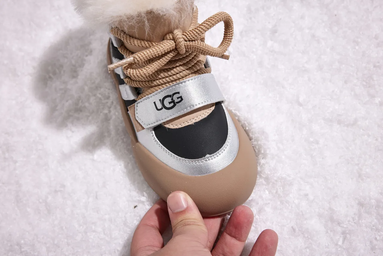 UGG 粉米色 厚底 羊毛领 雪靴 7