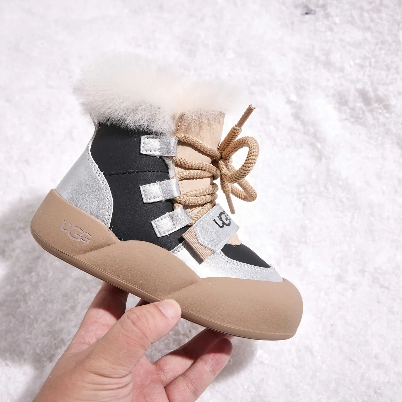 UGG 粉米色 厚底 羊毛领 雪靴 9