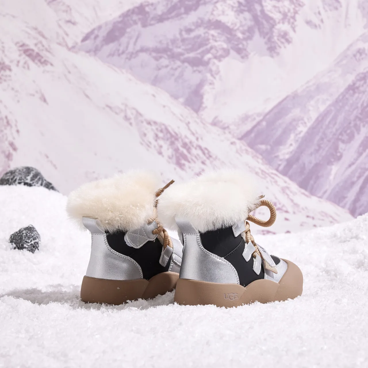 UGG 粉米色 厚底 羊毛领 雪靴 12