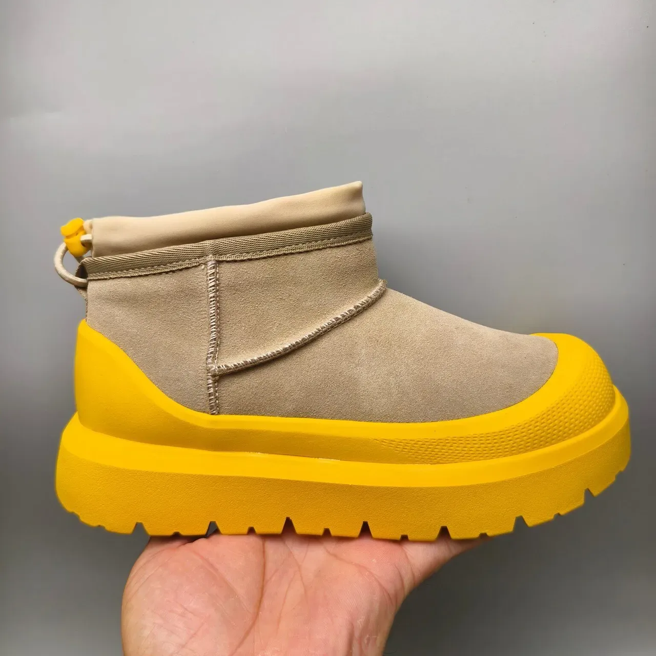 UGG Tasman Beige et Jaune Bottes de neige 2