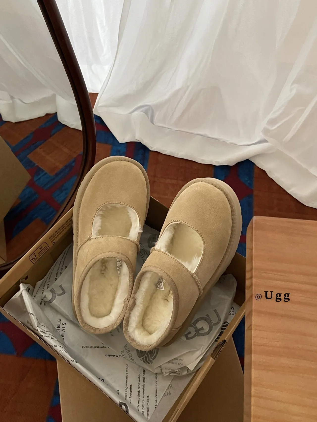 UGG Tasman भेज सूड शियरलिंग लाइन मैरी जेन जूते 4