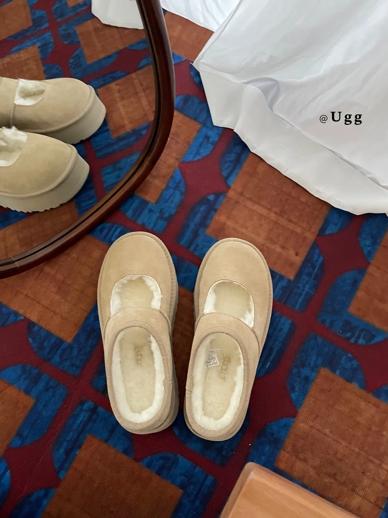 UGG Tasman भेज सूड शियरलिंग लाइन मैरी जेन जूते 5