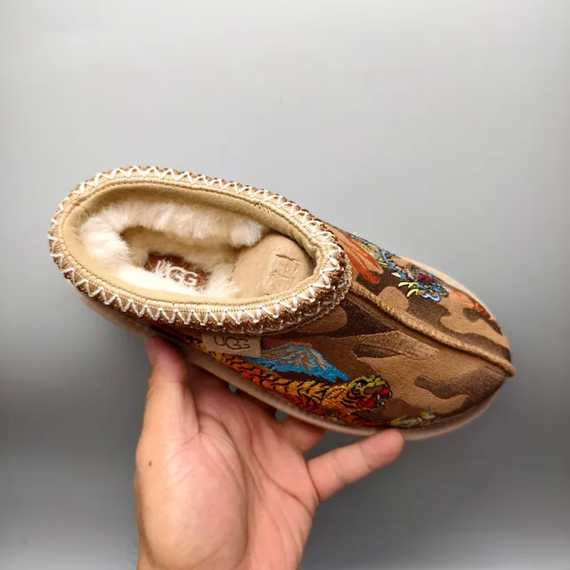 UGG Tasman بني بيج مطرز نمط النمر مربوط حياكة حافة أحذية كاجوال 3