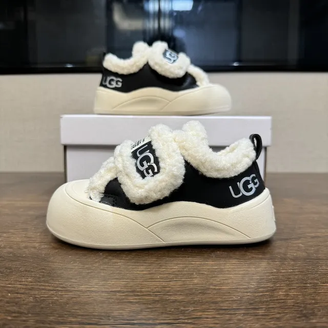 UGG Tasman 栗色和黑色羊毛衬里厚底运动鞋 5