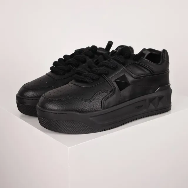 Valentino Black Monochrome Pyramid Stud Detail Lifestyle Sneakers 2