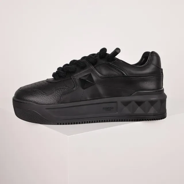 Valentino Black Monochrome Pyramid Stud Detail Lifestyle Sneakers 9