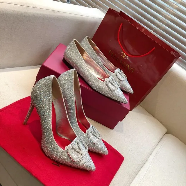 Valentino Rockstud Chaussures de ballet à bout pointu ornées de cristaux 2