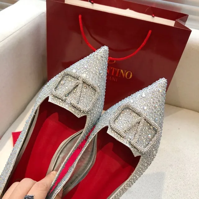 Valentino Rockstud Chaussures de ballet à bout pointu ornées de cristaux 3