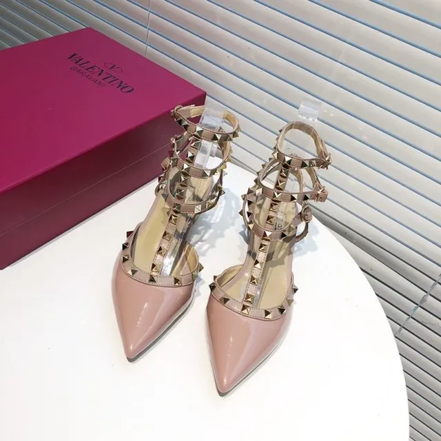 Valentino Rockstud নিউড প্যাটেন্ট লেদার স্টাডেড পাম্পস 6