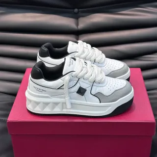 Valentino Rockstud Branco Cinza Preto Tênis Lifestyle