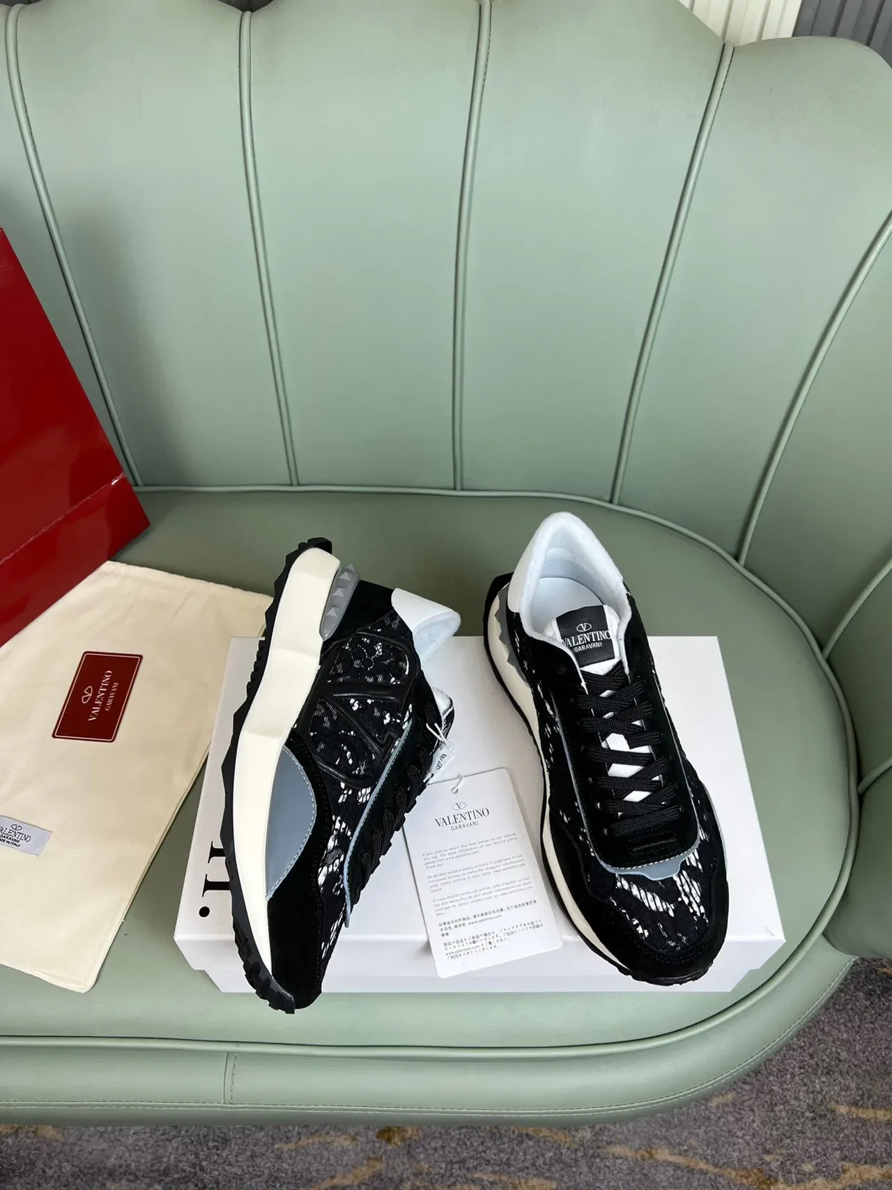 Valentino Runner zapatillas lifestyle negras con panel de encaje VLOGO 5