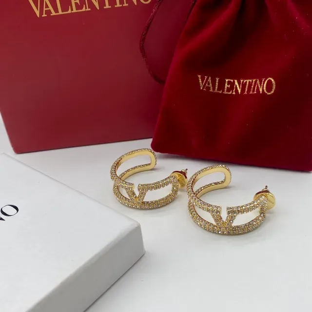 Valentino VLTN Pavé Crystal 开放 V 形 圆环耳环 5