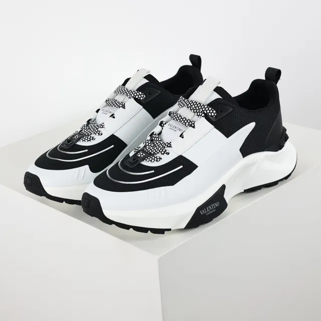 Valentino Blancs Noirs Semelle intermédiaire sculptée Panneaux de contraste Sneakers Chunky 2