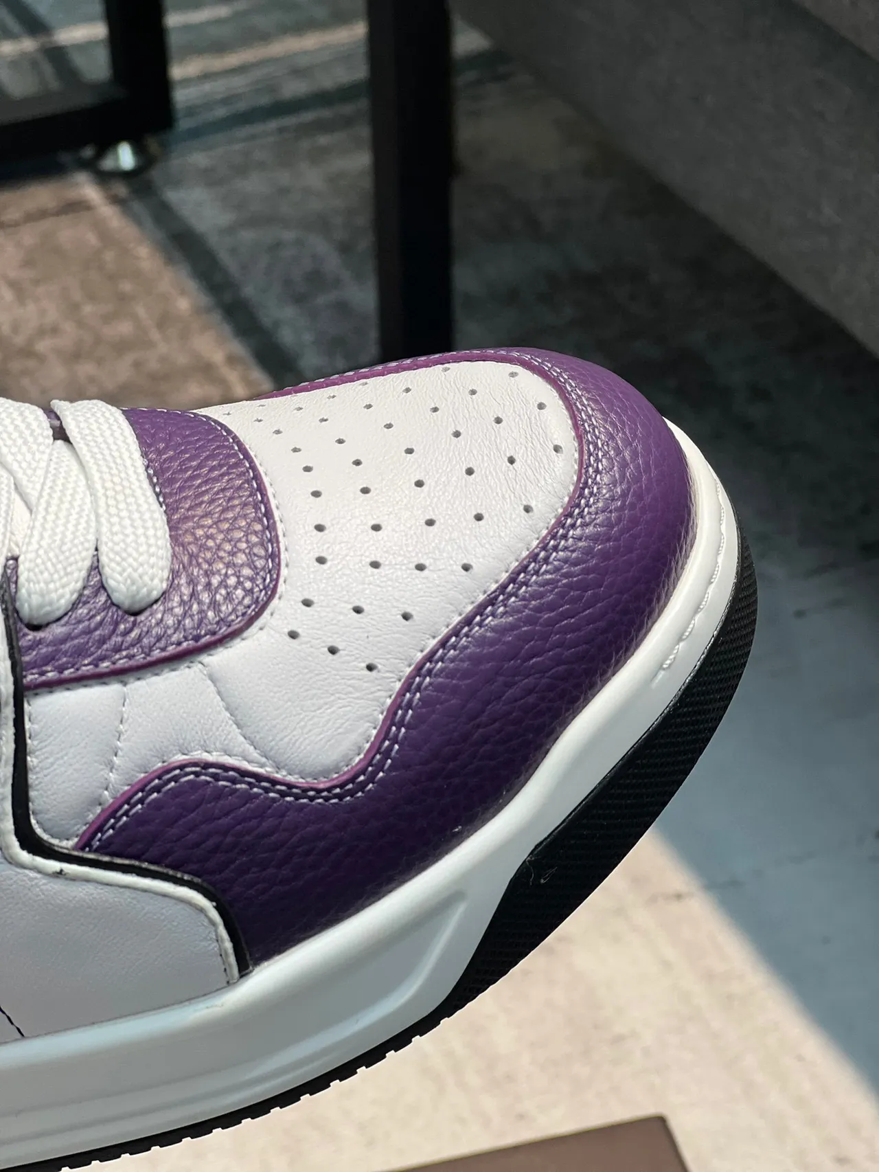 Valentino Branco Roxo Couro com Painéis Dedo Perfurado Sneakers Lifestyle 4