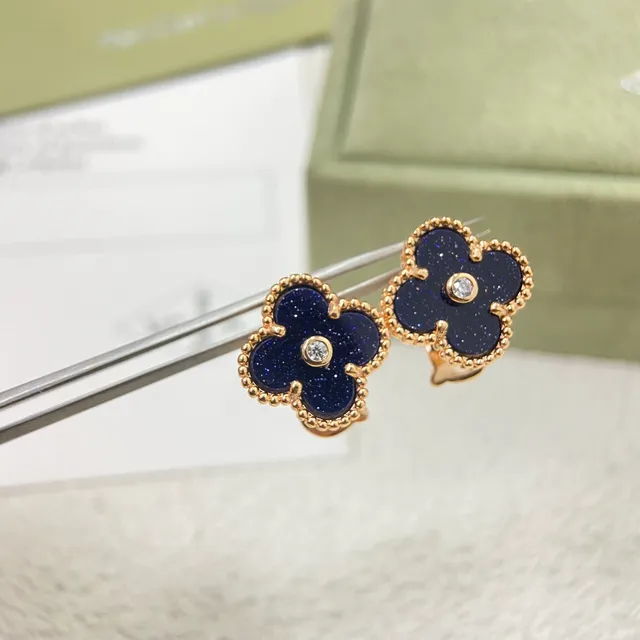 Van Cleef & Arpels Alhambra 蓝珐琅及钻石耳环 3