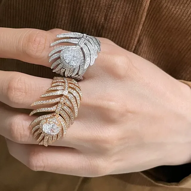 Van Cleef & Arpels 羽毛 玫瑰金 Pavé钻石 羽毛耳环 8