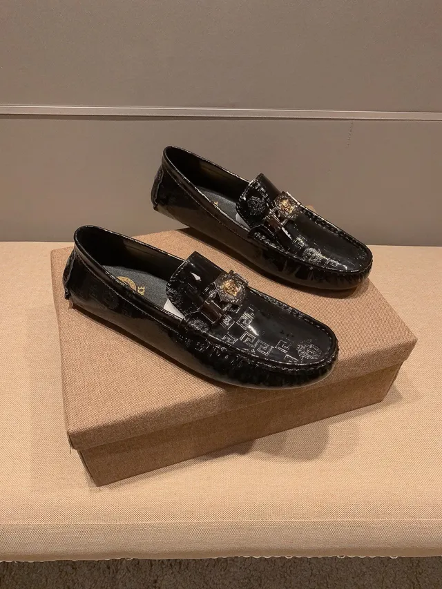 Versace Chain Reaction Black Patent Leather Medusa Loafers 9