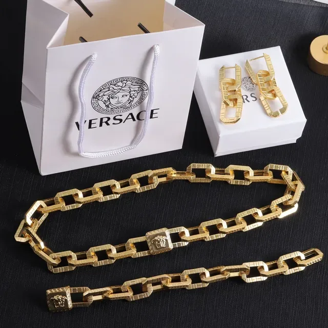 Versace Chain Reaction Collar de Oro Oversized Broche Cabeza de Medusa 7
