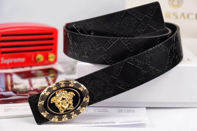 Versace سلسلة رد الفعل ميدوثا إبزيم حزام جلد أسود 2