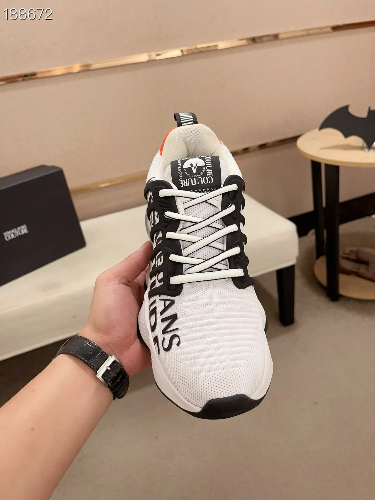 Versace Chain Reaction branco preto laranja tênis chunky 4