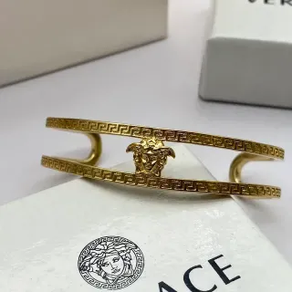 Versace Greca Medusa 双杠金色手链