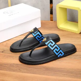 Versace Greca Odissea नीली काली थॉन्ग चप्पल
