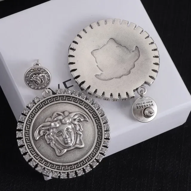 Versace Medusa সিক্কা কানের দুল সিলভার ও গোল্ড টোন ক্রিস্টাল 5