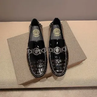 Versace Medusa Loafer Mocassins Pretos Brilhantes Couro Patentado